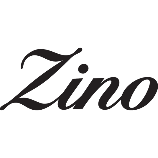 Zwei Zino Nicaragua Zigarren vor gelbem Hintergrund mit Mikrofonsymbol und Palmen