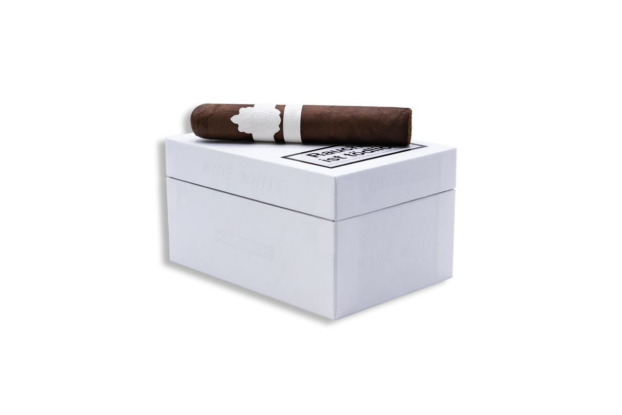 CigarKings Wide White Zigarre mit Banderole – hochwertige Nicaragua Longfiller Zigarre