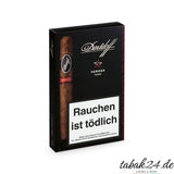 Geöffnete 4er-Packung Davidoff Yamasa Toro Zigarren nebeneinander
