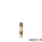 Flor de Selva Egoista Zigarre im Short Robusto Format vor weißem Hintergrund