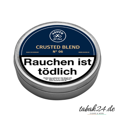 Geschlossene VAUEN Crusted Blend No. 6 Tabakdose auf weißem Hintergrund
