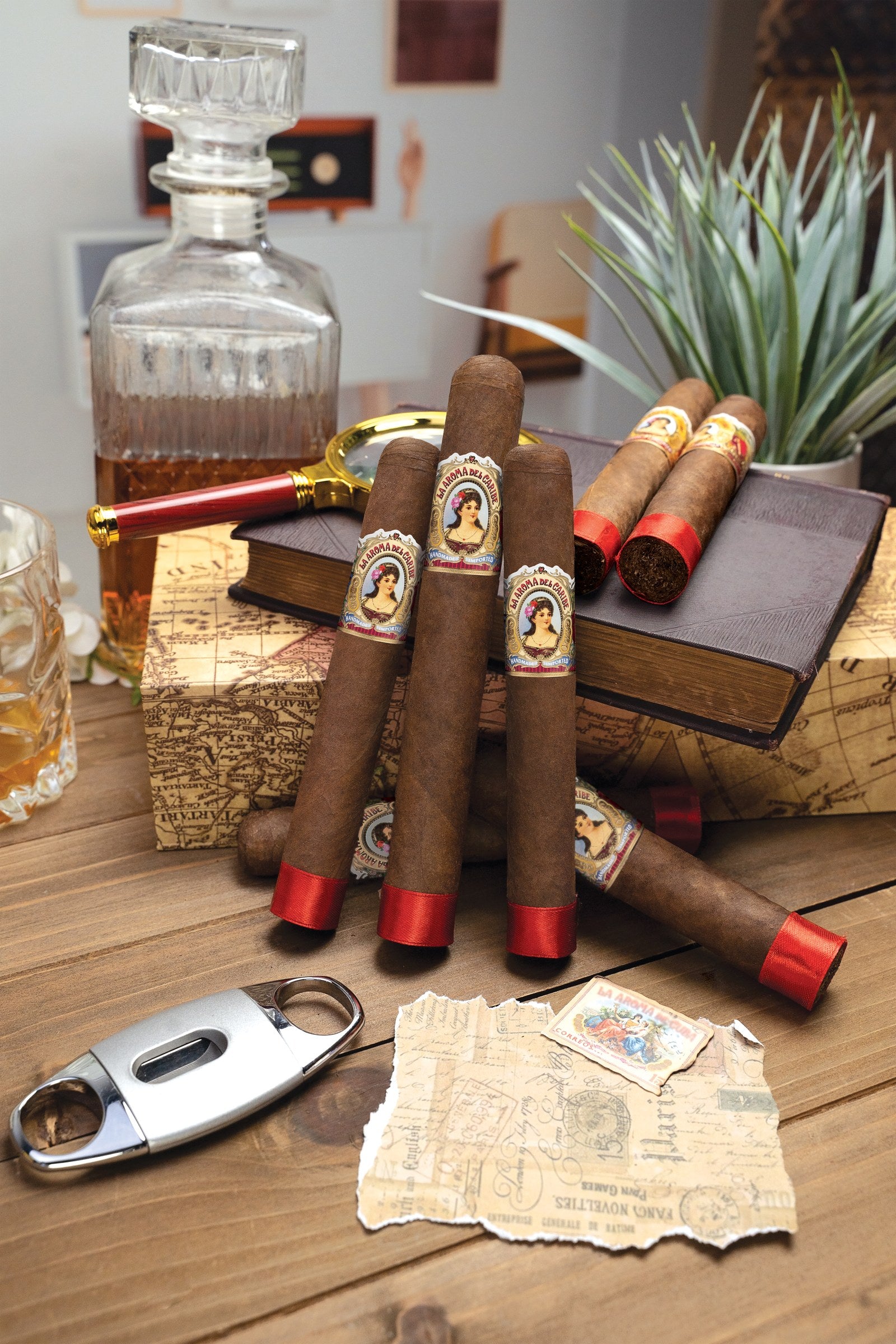 La Aroma del Caribe Base Line El Jefe – Zigarren mit Whiskey und Cutter